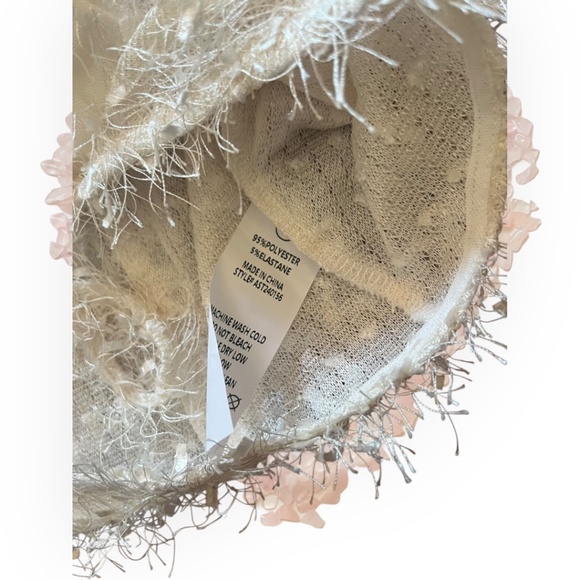 NWT Sugar Thrillz Never Too Much White Fuzzy Cropped Cardigan Sz S - Picture 5 of 7